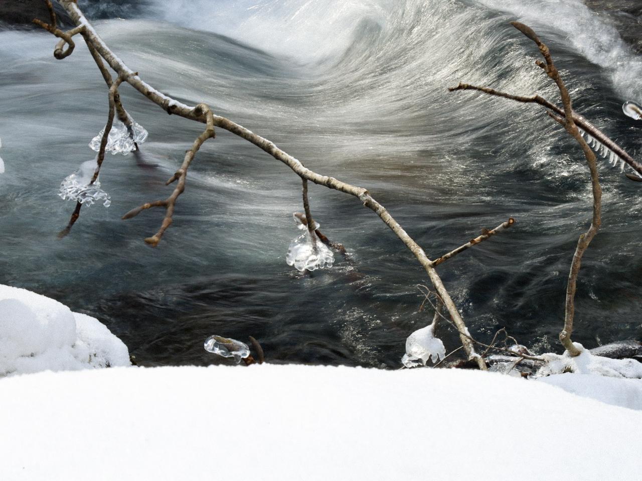 冬の奥入瀬渓流ラブランブリング